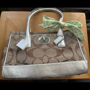 Coach Hampton Madeline Medium Tote A11557 And Wallet F65384 Set